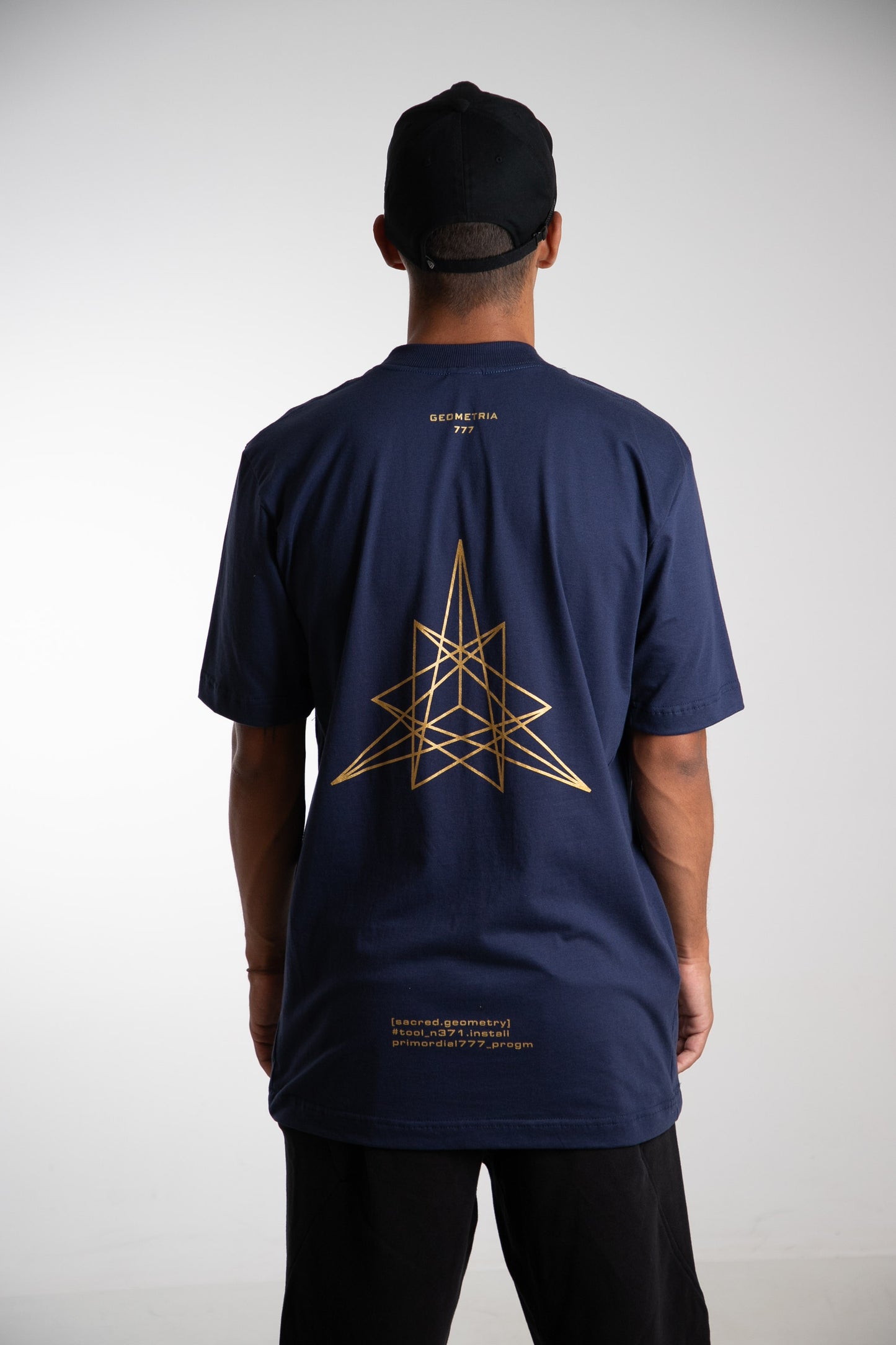 Camiseta Section T "Tetraktys" - Azul marinho