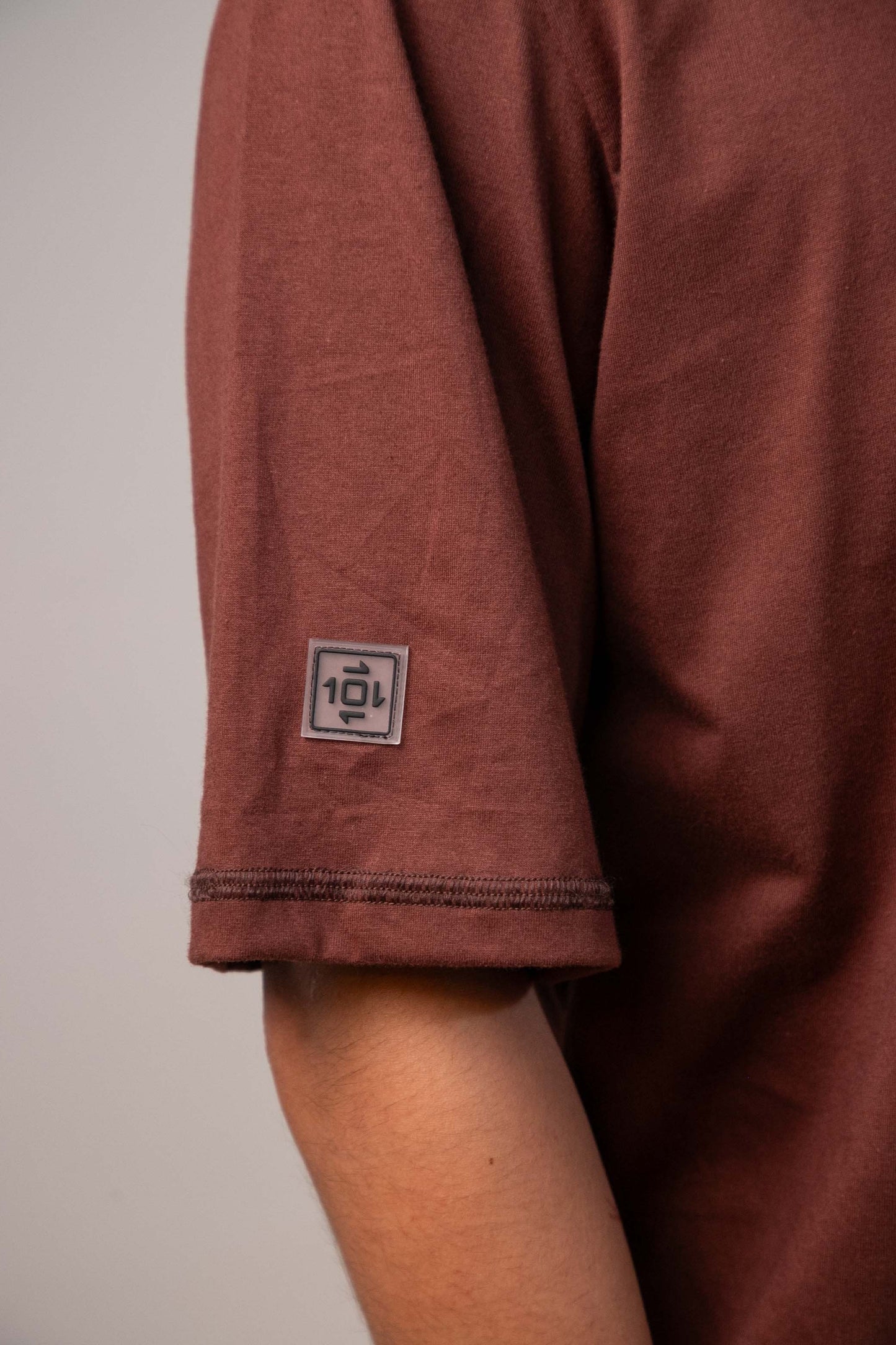 Camiseta Oversized Brown "OPT IN"