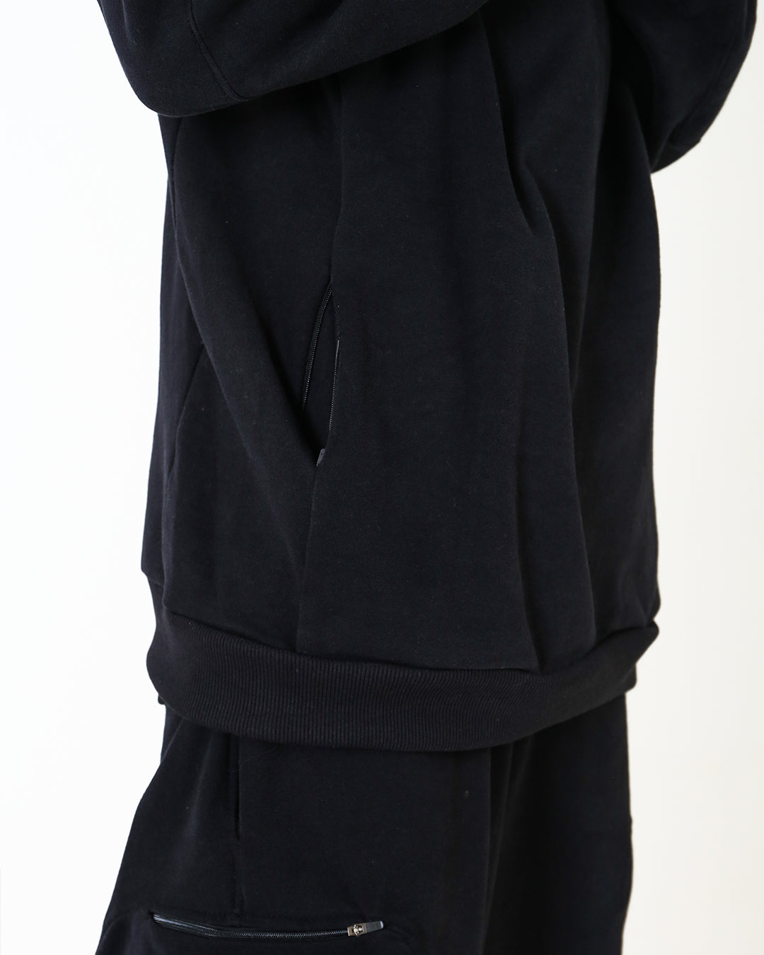 GEO HIGH COLLAR HOODIE BLACK