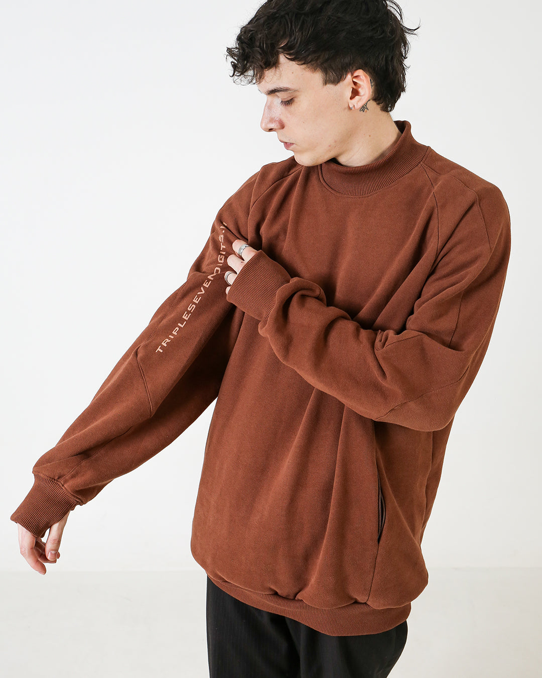 GEO HIGH COLLAR HOODIE BROWN