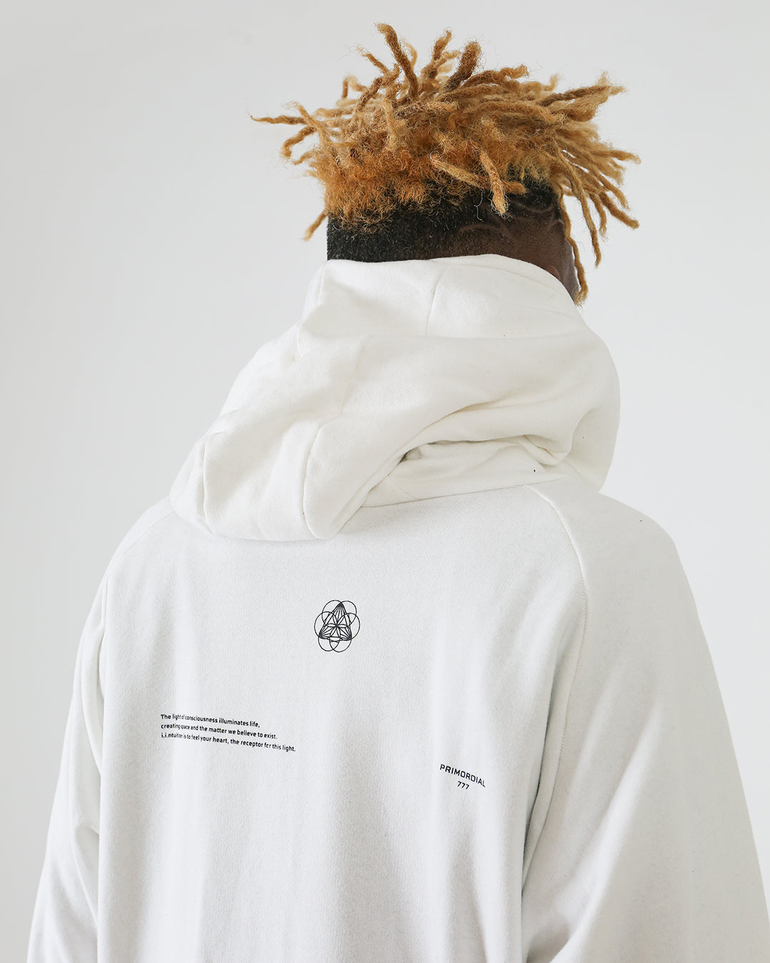 i.i.ntuition HOODIE OFF WHITE